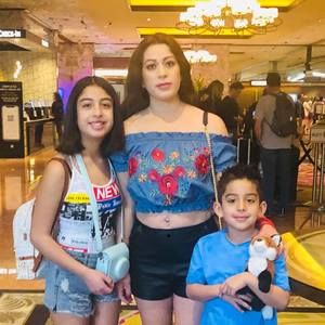 Meet your Posher, Flor